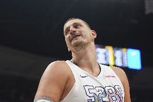 😎Windhorst：据我所知 约基奇对掘金休赛期的操作感到满意